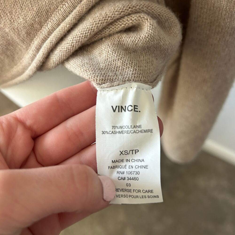 Vince Cashmere Sweater Crewneck Soft Slouchy Neutral Beige Wool and Cashmere XS - Picture 3 of 5
